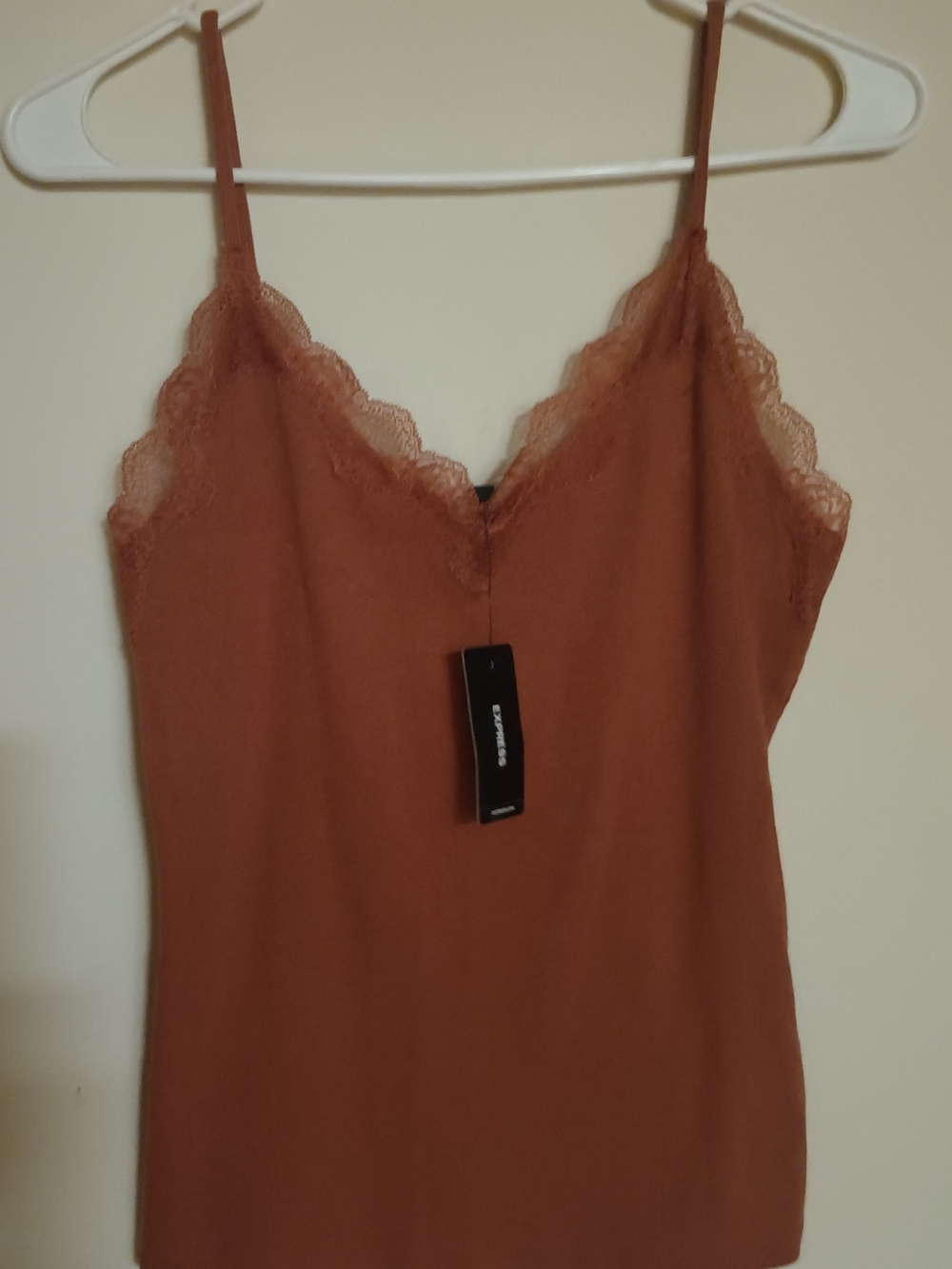EXPRESS FITTED CAMISOLE